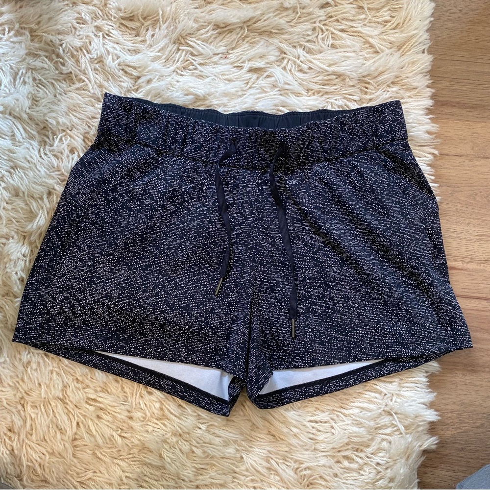 Women's new black Lululemon Shorts